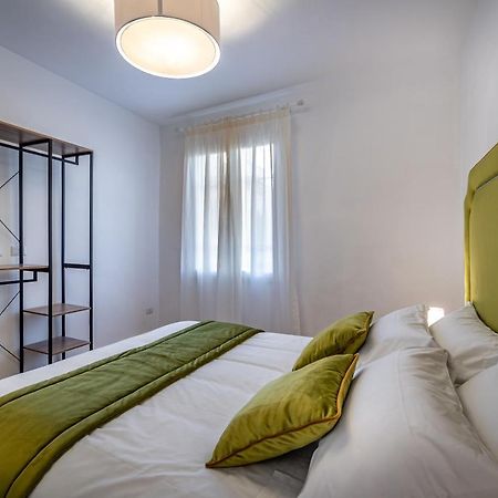 Jcl First Apt In The Hearth Of Firenze Bagian luar foto